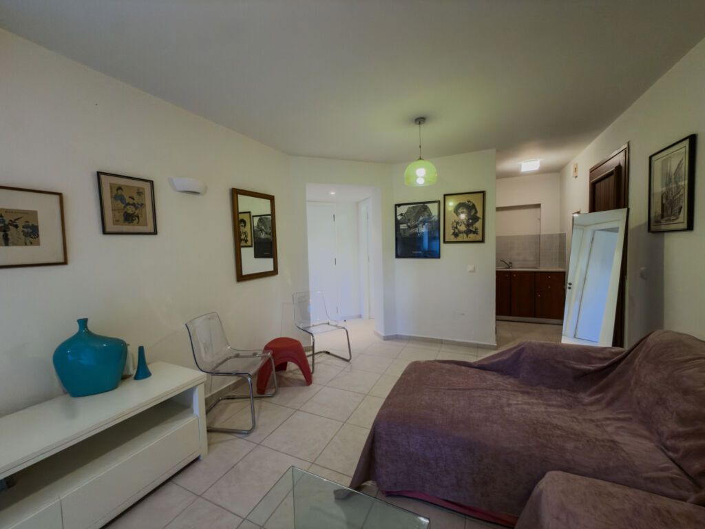 Two-storey apartment with 3 bedrooms & shared pool next to the beach near Maleme