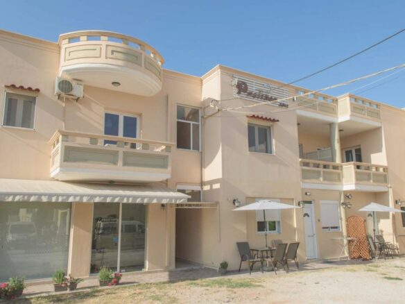 Intimate hotel nearby the beach in Almyrida