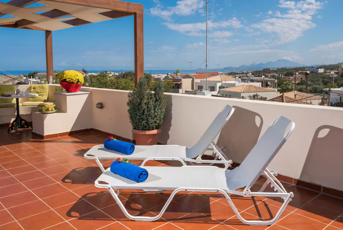 One-bedroom apartment with a shared pool in Atsipopoulo close to Rethymno