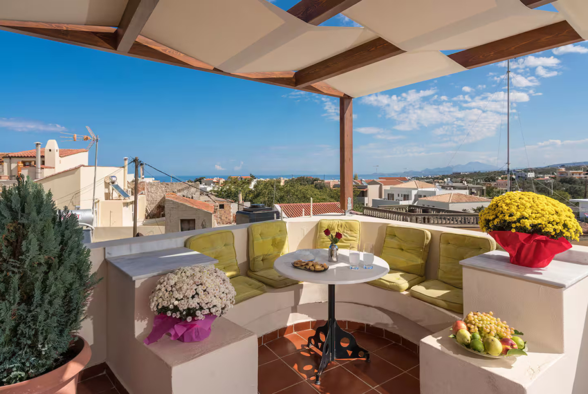 One-bedroom apartment with a shared pool in Atsipopoulo close to Rethymno