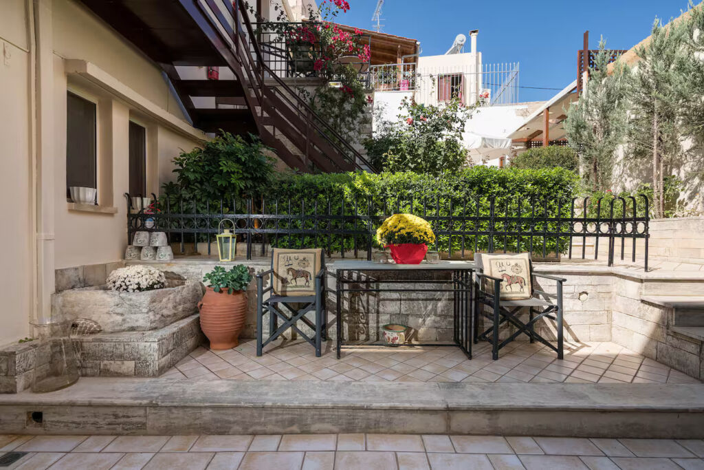17 One-bedroom apartment with a shared pool in Atsipopoulo close to Rethymno
