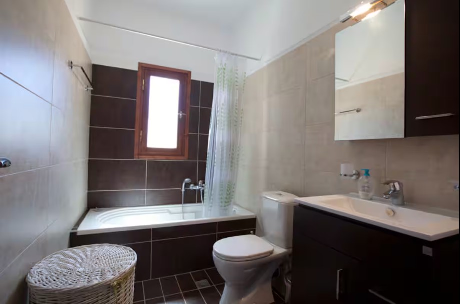 Detached 3-bedroom house with a pool & extra building capacity in Gavalochori