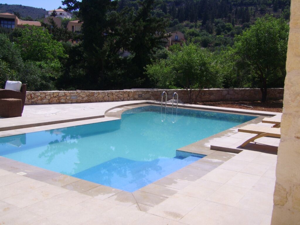 3 Detached 3-bedroom house with a pool & extra building capacity in Gavalochori