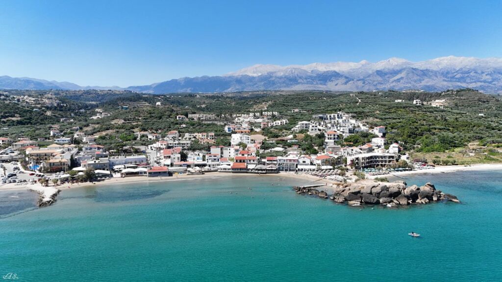 default Beachfront one-bedroom apartment with White Mountains view in Almyrida