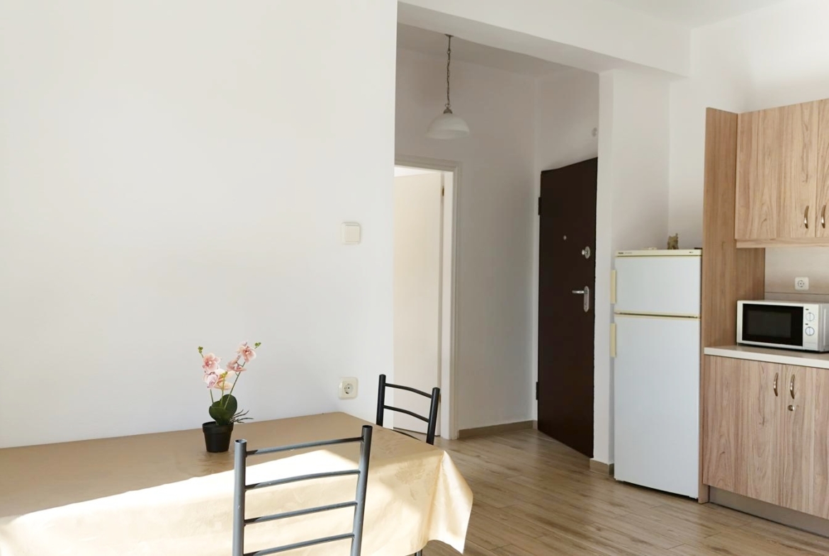 Beachfront one-bedroom apartment with White Mountains view in Almyrida