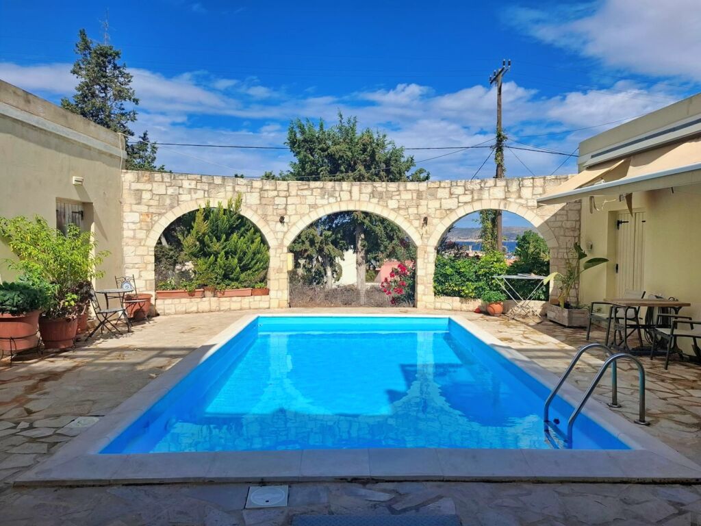One-bedroom apartment with a shared pool & sea view within walking distance to the beach in Kalyves