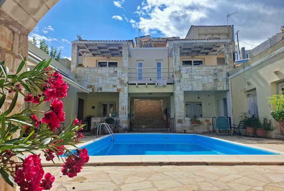 One-bedroom apartment with a shared pool & sea view within walking distance to the beach in Kalyves