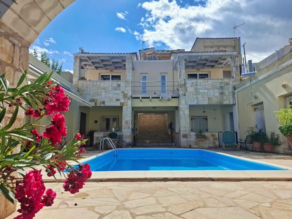 One-bedroom apartment with a shared pool & sea view within walking distance to the beach in Kalyves