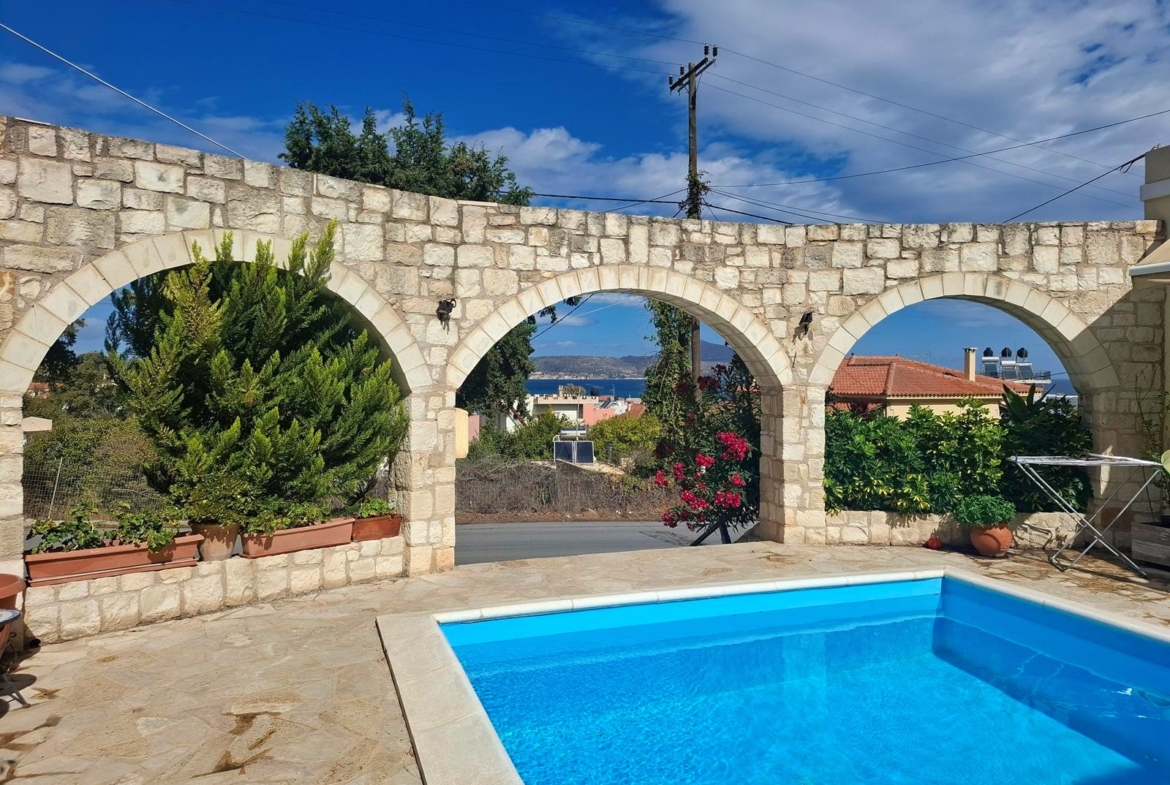 One-bedroom apartment with a shared pool & sea view within walking distance to the beach in Kalyves