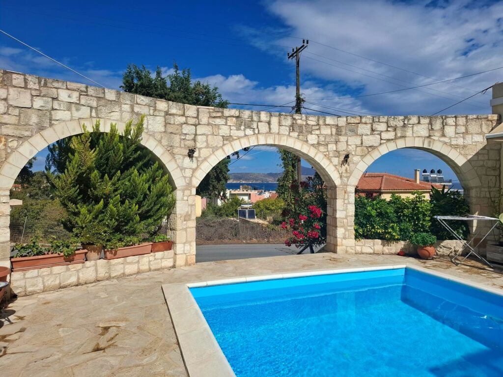 One-bedroom apartment with a shared pool & sea view within walking distance to the beach in Kalyves