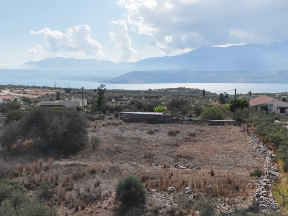 Plot with a high building allowance, Souda Bay & White Mountains views in Sternes