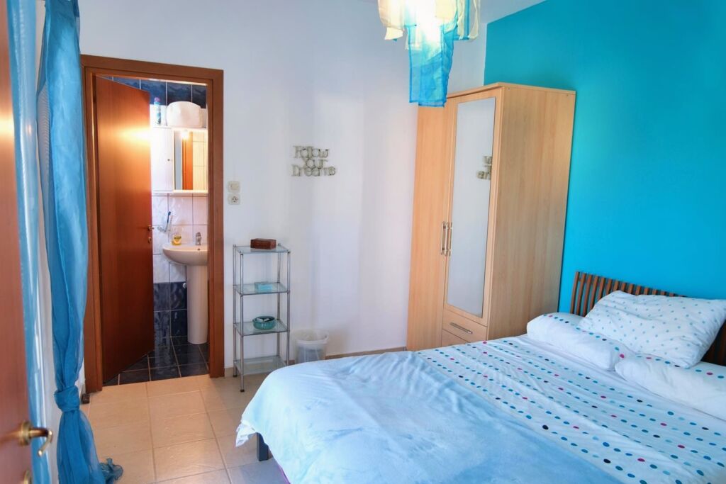 27 Two-bedroom house with a shared pool in Drapanos