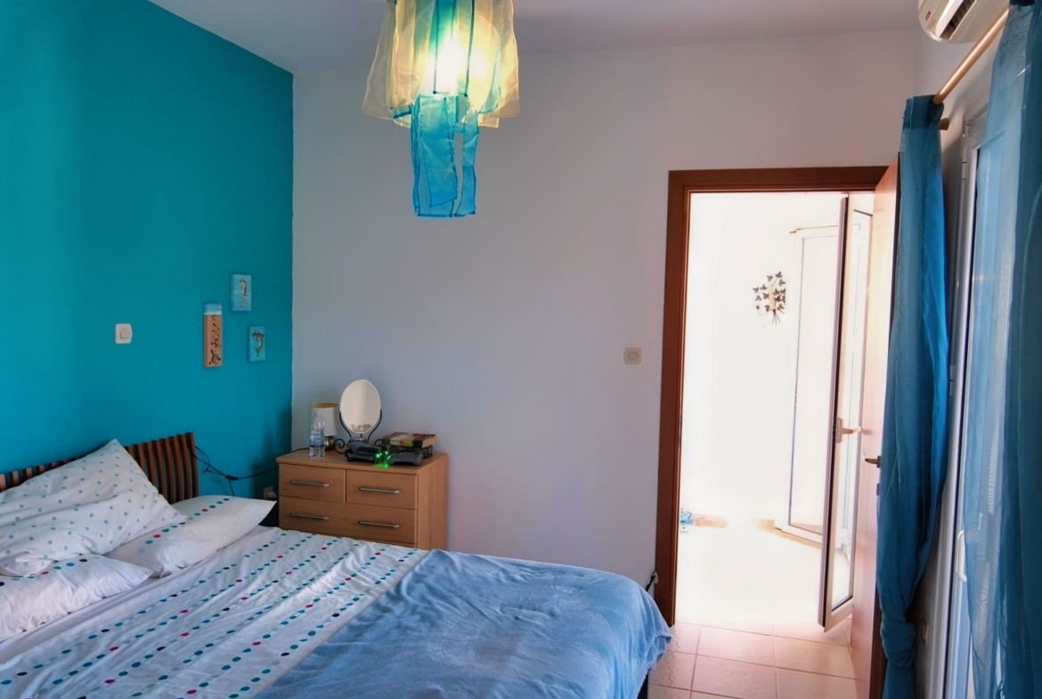 Two-bedroom house with a shared pool in Drapanos
