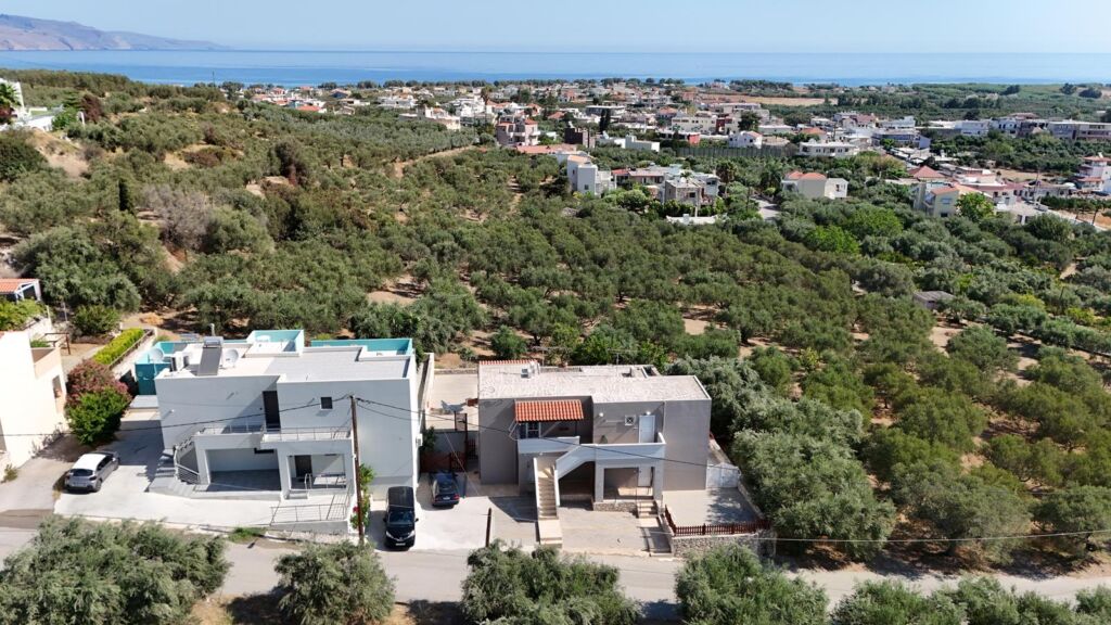 default Second floor one-bedroom apartment with a sea view & shared pool in Tavronitis