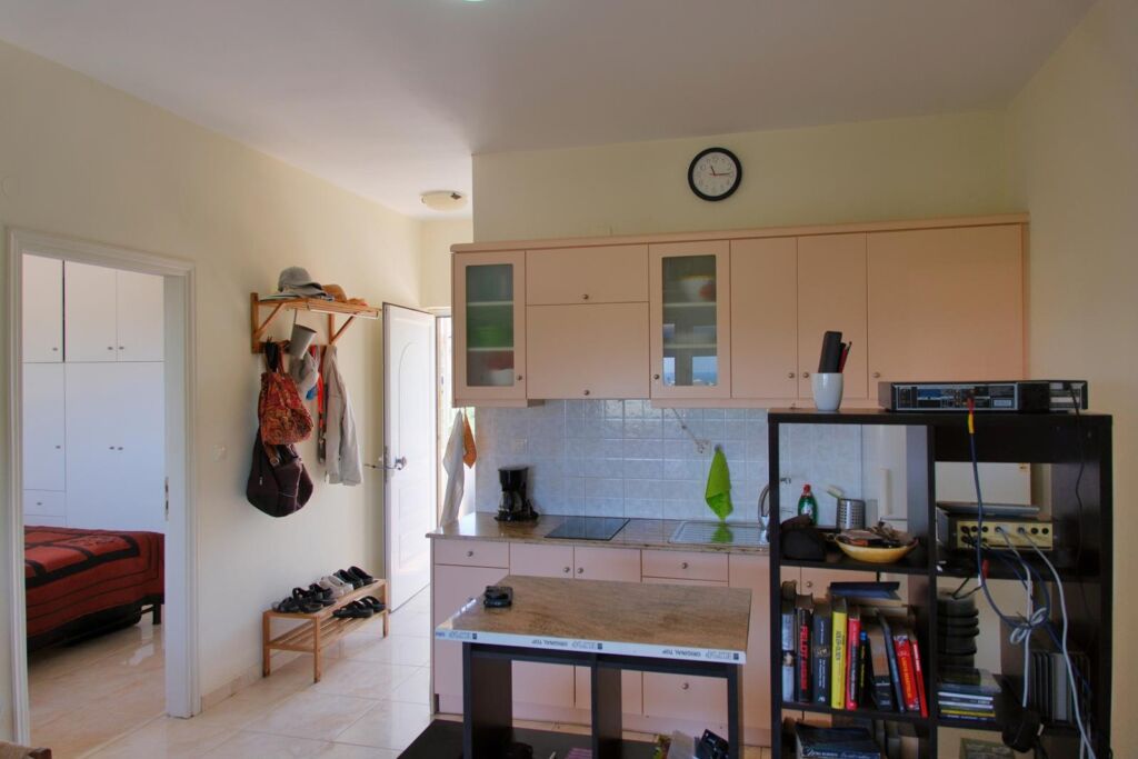 10 (Copy) Second floor one-bedroom apartment with a sea view & shared pool in Tavronitis