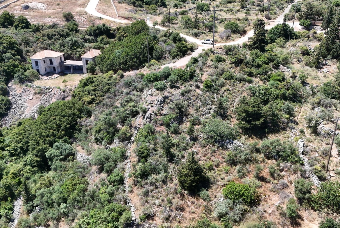 Building plot with sea & village views in Gavalochori