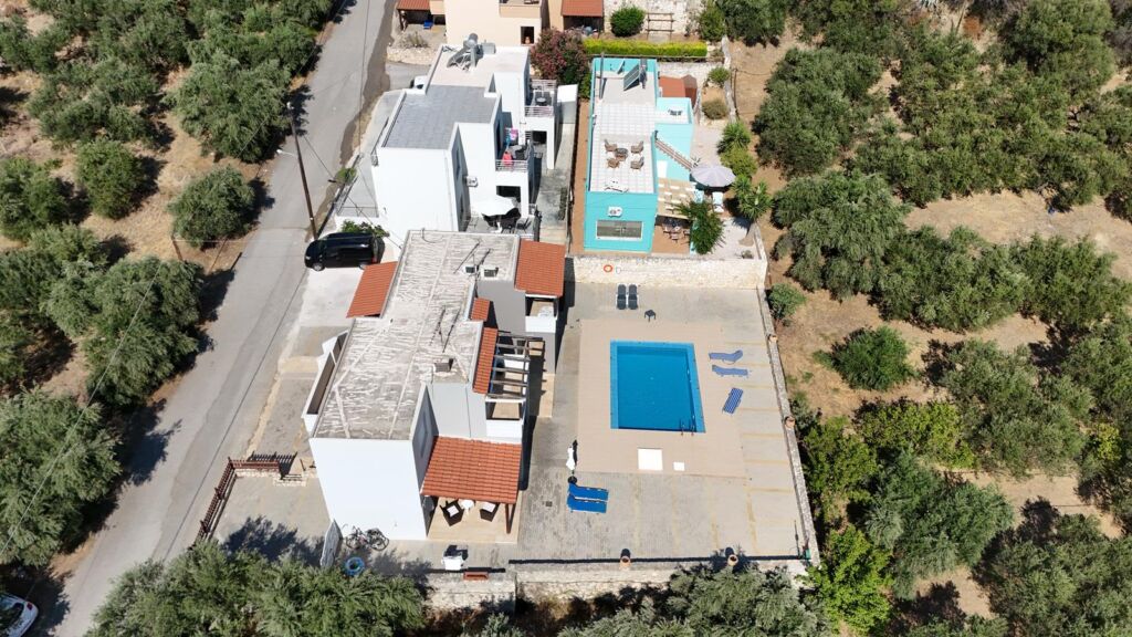 default Second floor one-bedroom apartment with a sea view & shared pool in Tavronitis