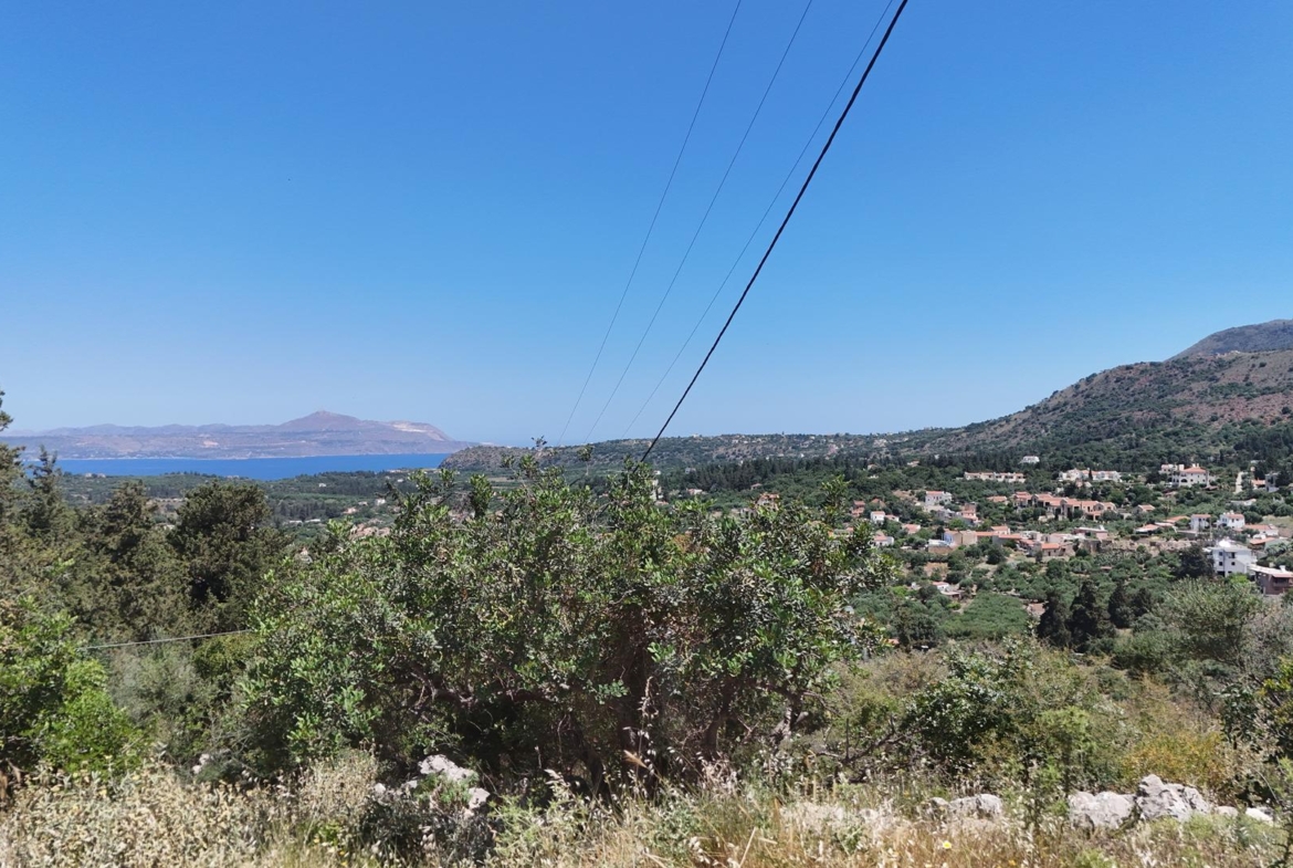 Building plot with sea & village views in Gavalochori