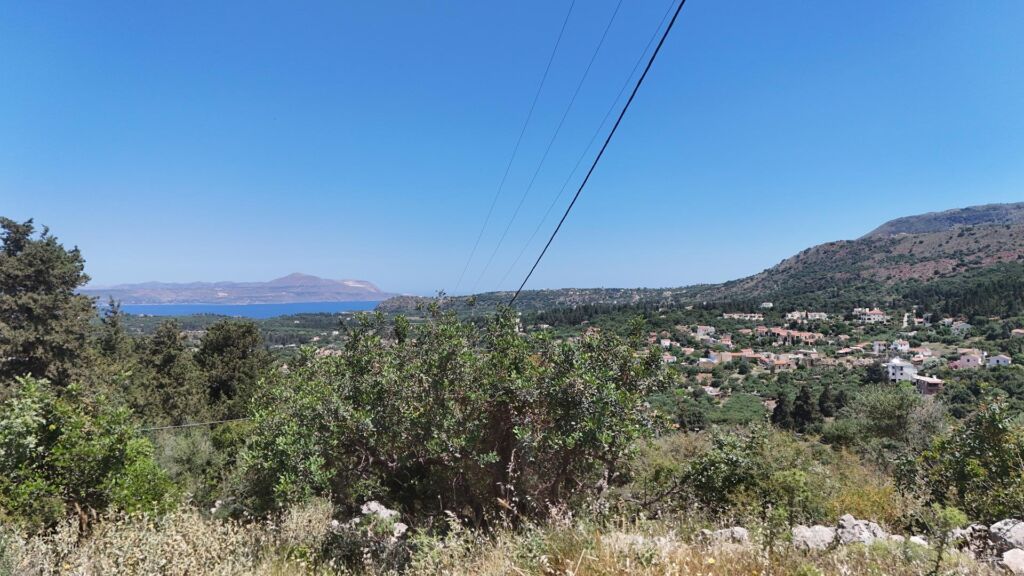 Building plot with sea & village views in Gavalochori