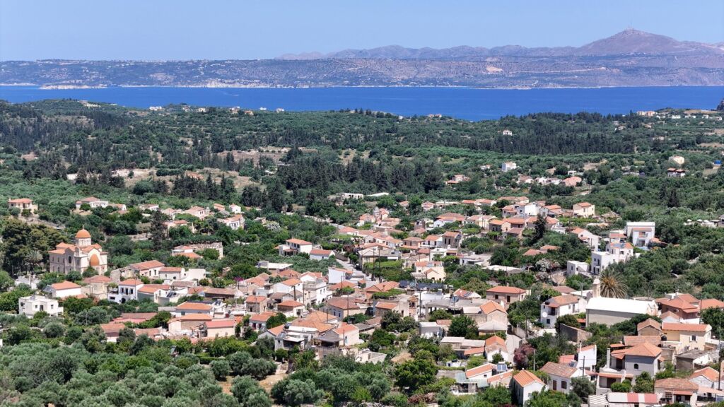 Building plot with sea & village views in Gavalochori