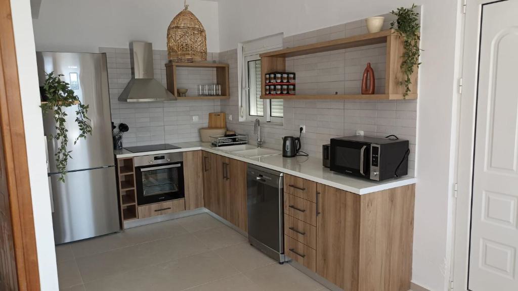 Three-bedroom villa with private pool & amazing sea views in Plaka near Almyrida beach