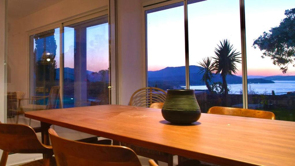 Three-bedroom villa with private pool & amazing sea views in Plaka near Almyrida beach