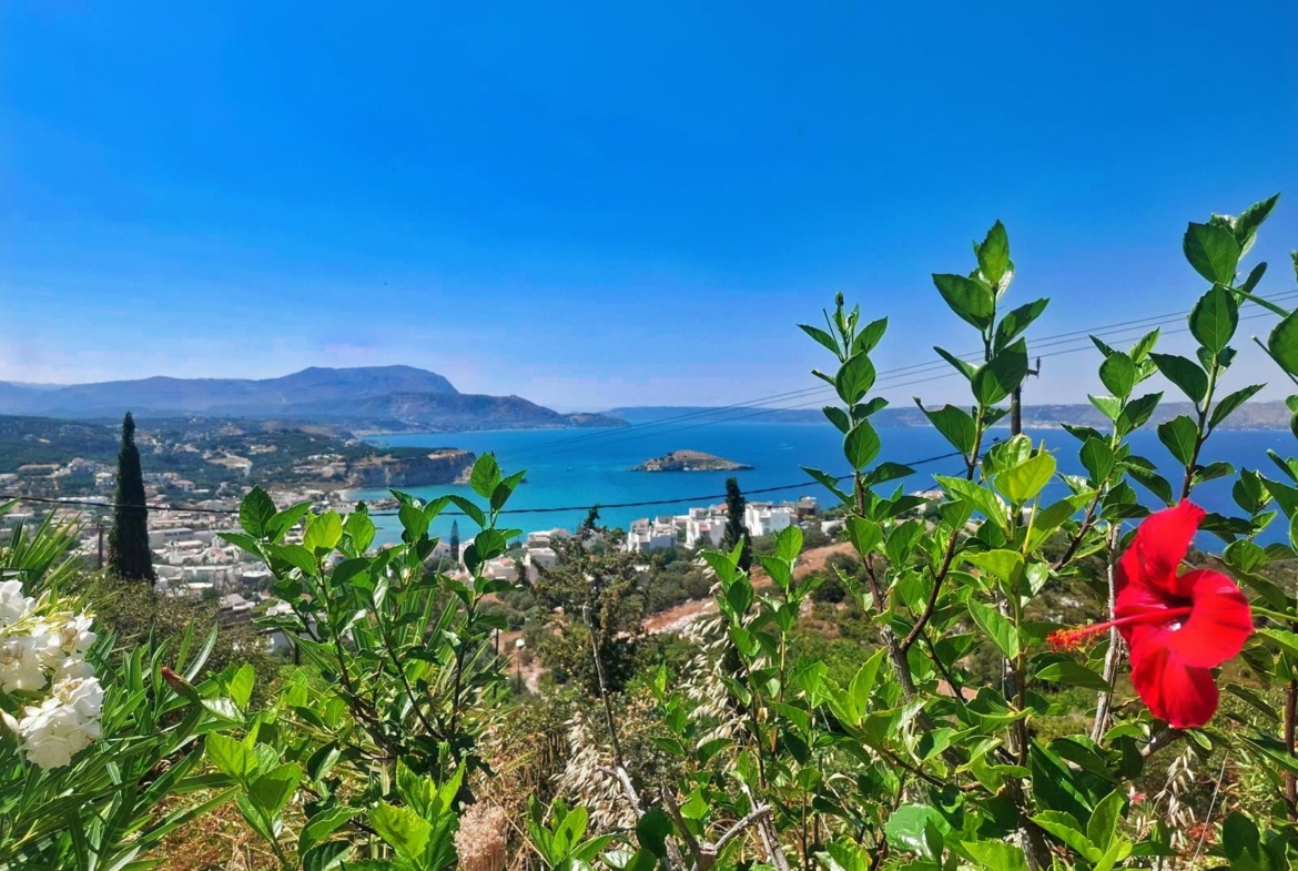 Three-bedroom villa with private pool & amazing sea views in Plaka near Almyrida beach